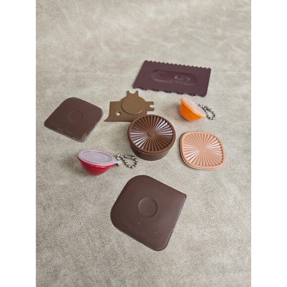 Tupperware Bundle - Picture 1 of 2